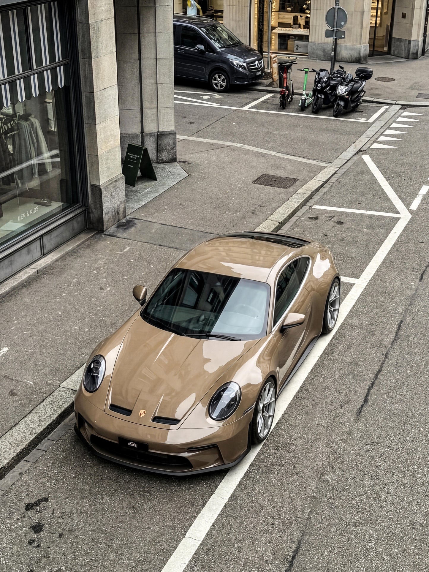 Car Wrap Shop Chestnut Brown for Porsche