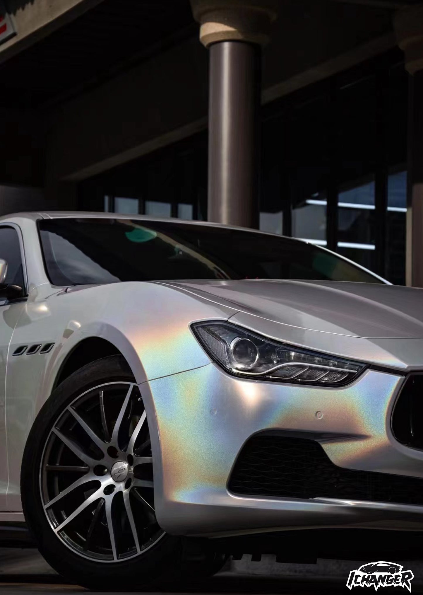 Vinyl Wrap Iridescence Laser White