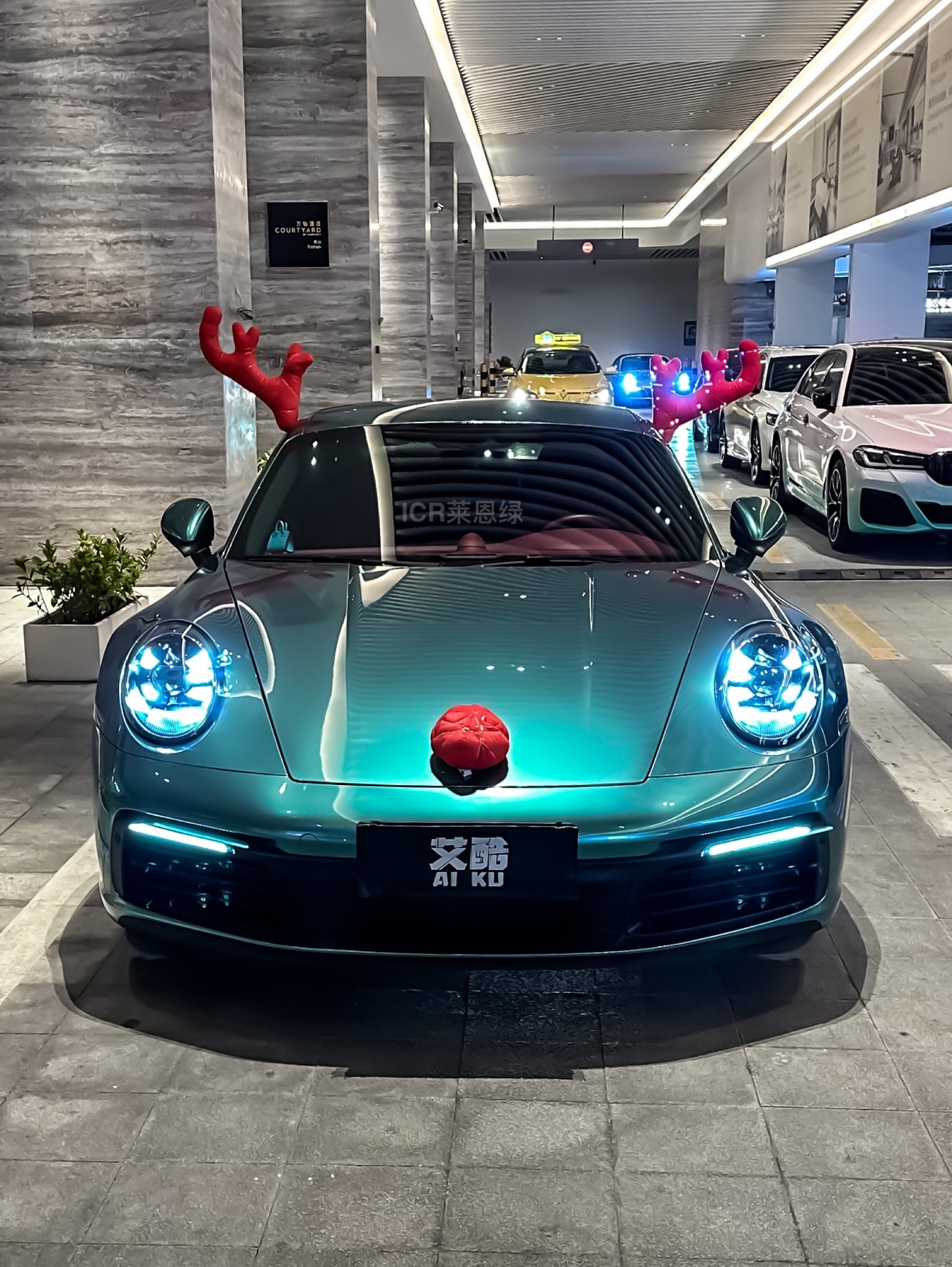Vinyl Wrap Lane Green For Porsche