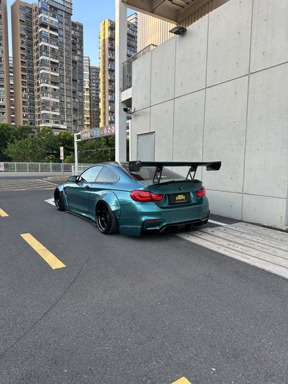 Vinyl Wrap In Los Angeles Lane Green For BMW F82