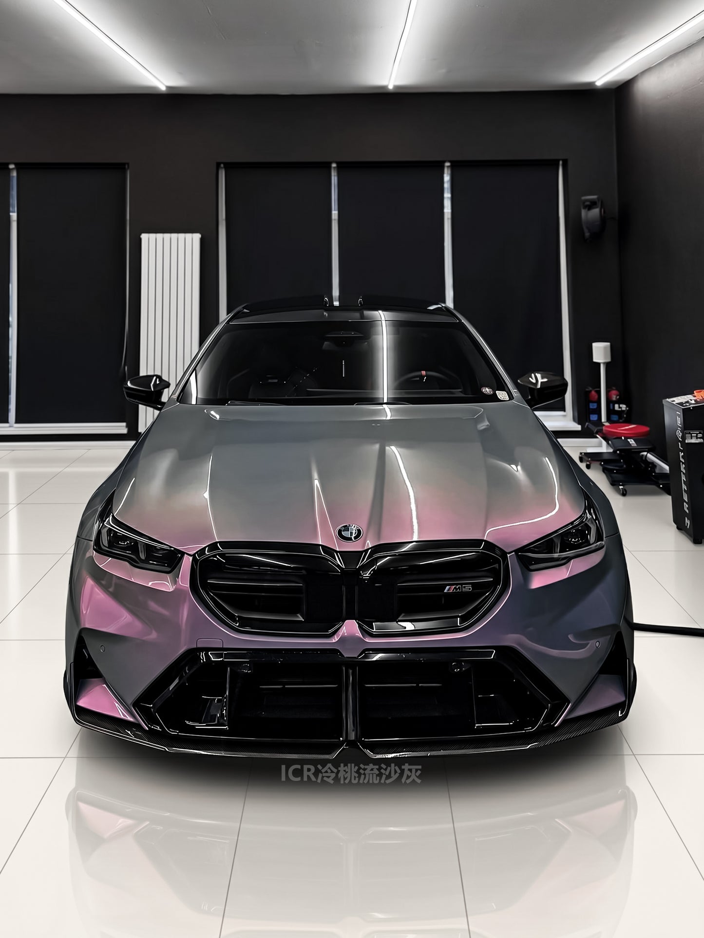 Full Vinyl Wrap in Alabama Cold Peach Flowing Sand Gray for BMW M5