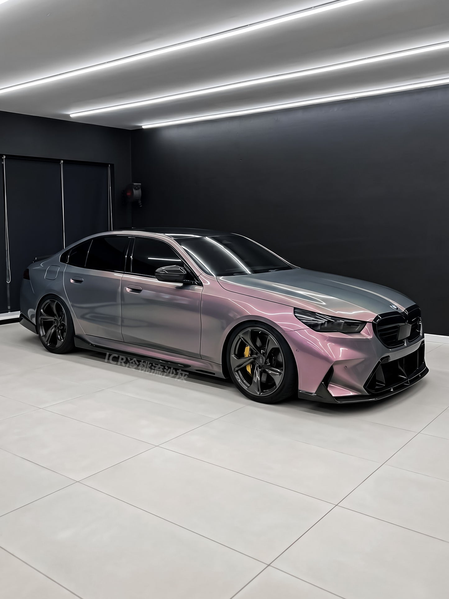 Full Vinyl Wrap in Alabama Cold Peach Flowing Sand Gray for BMW M5