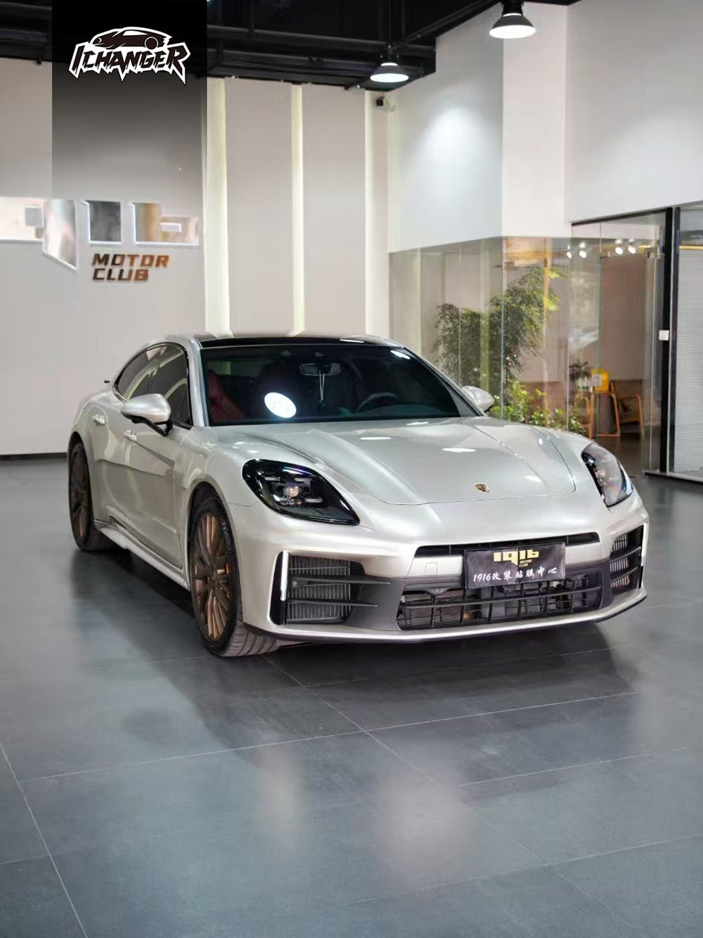Vinyl Wrap Victor Silver For Porsche