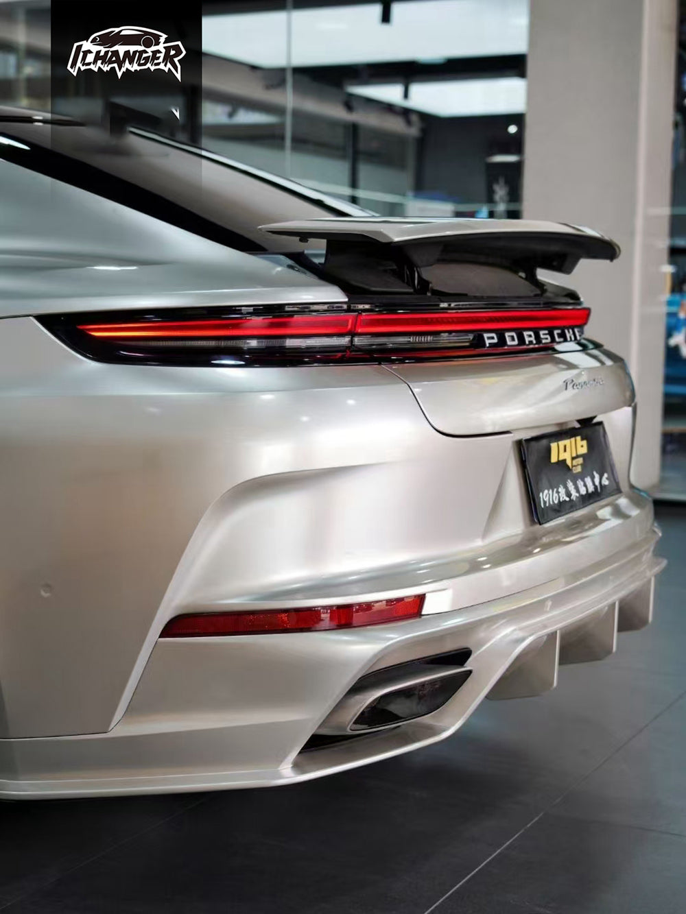 Vinyl Wrap Victor Silver For Porsche
