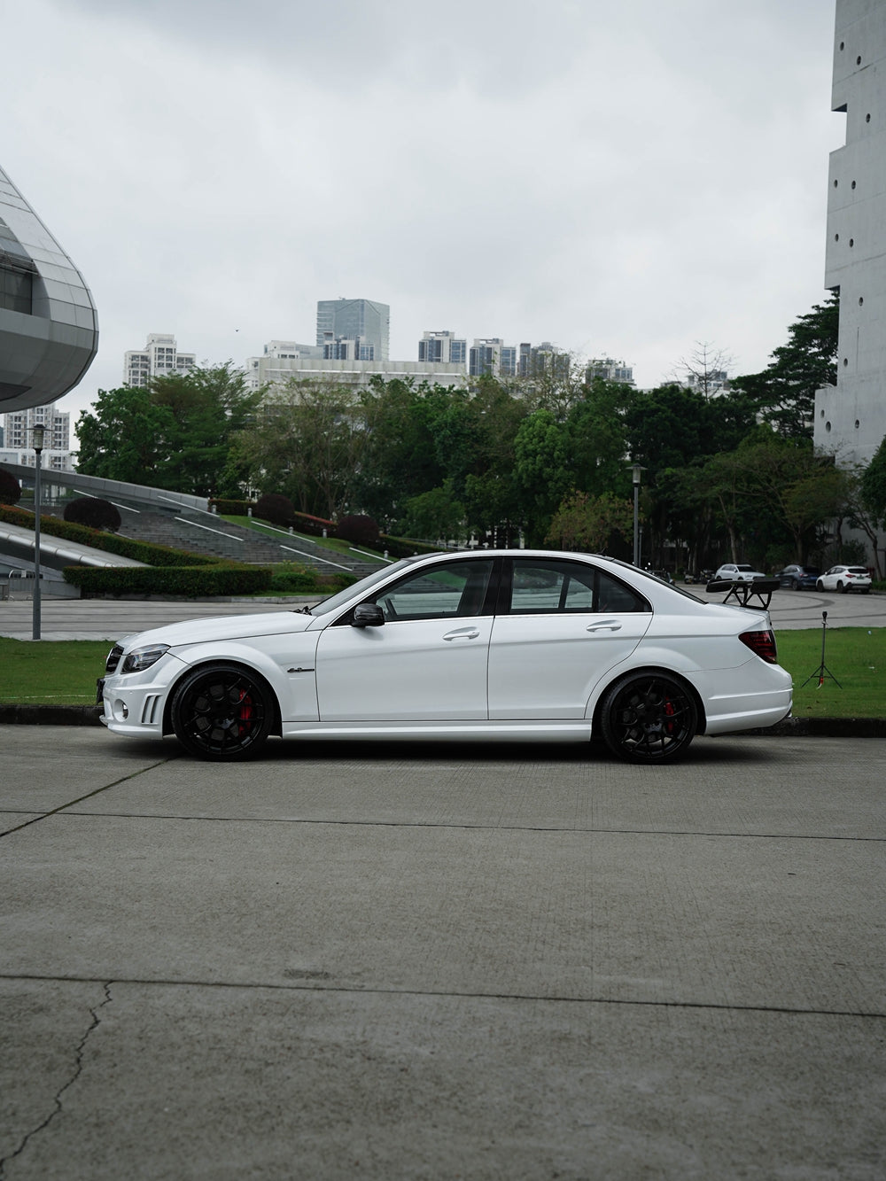 Full Car Color Change in Los Angeles PPF Gloss White for Merecedes Benz C63