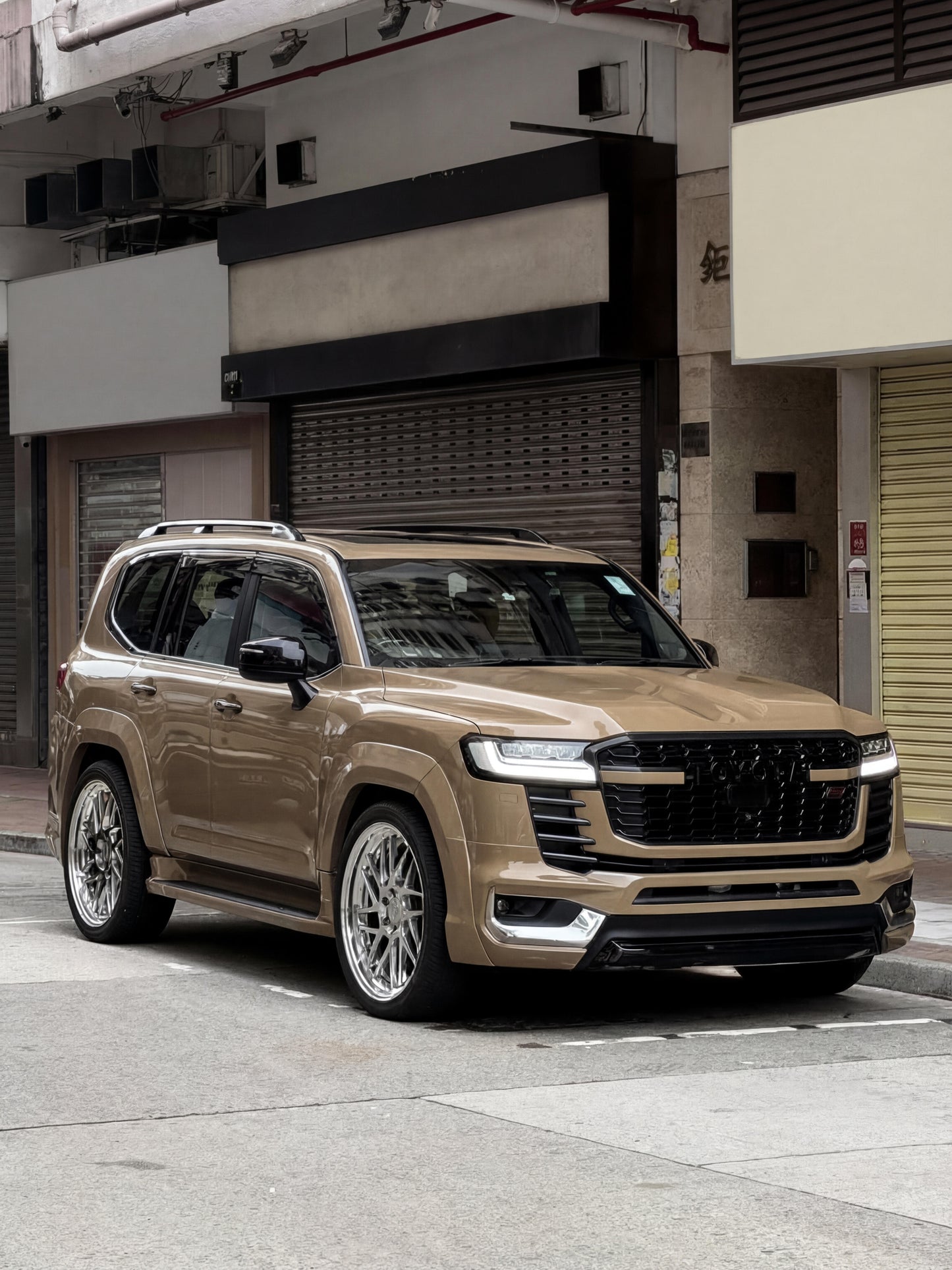 Vinyl Wrap in Miami Filbert Brown