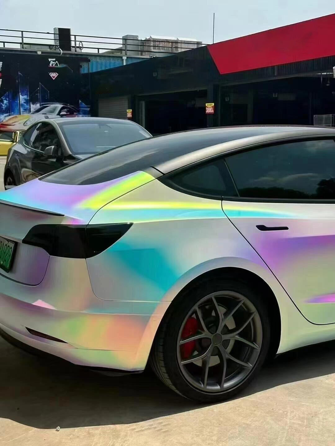 Vinyl Wrap Rainbow Chrome White